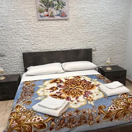 Apartment Casa Cristina2 *